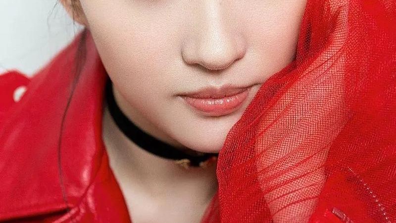 活久见！刘亦菲朱一龙Vogue洛杉矶同框，这拉扯感真的绝绝子！